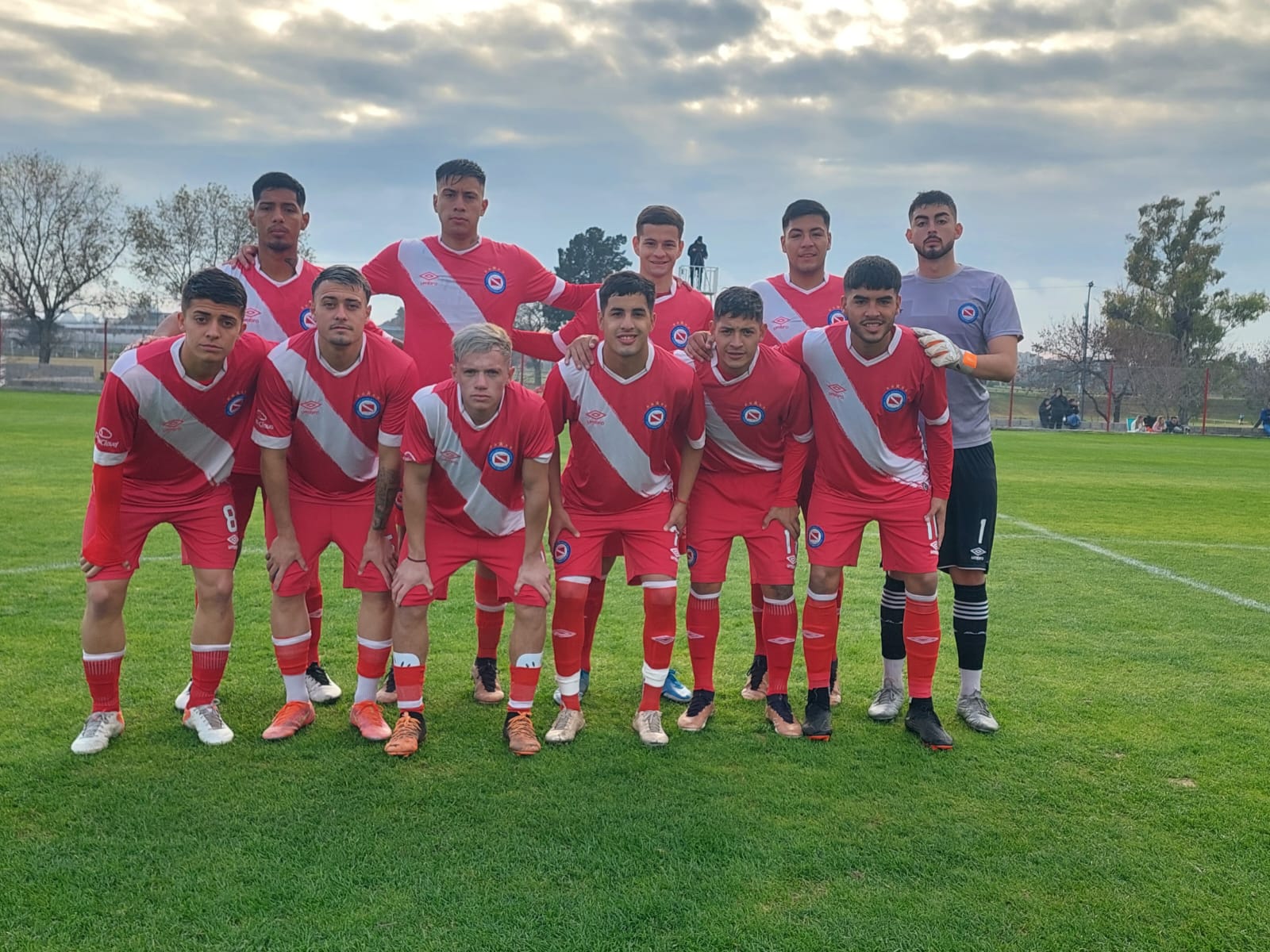 JUVENILES LPF. SE JUGARON PARTIDOS PENDIENTES.